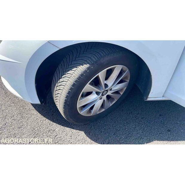 2019 Seat Leon-47593256