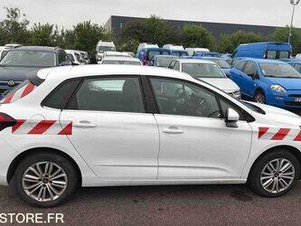 2016-citroen-c4-1459056-47593494