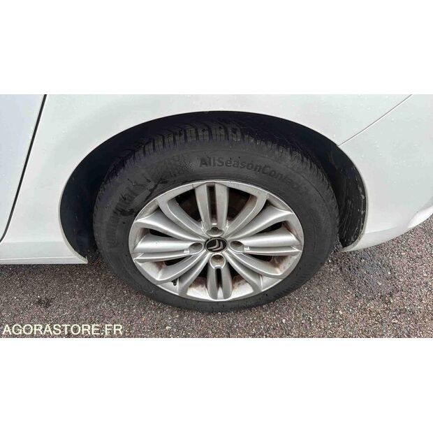 2016 Citroen C4-47593509