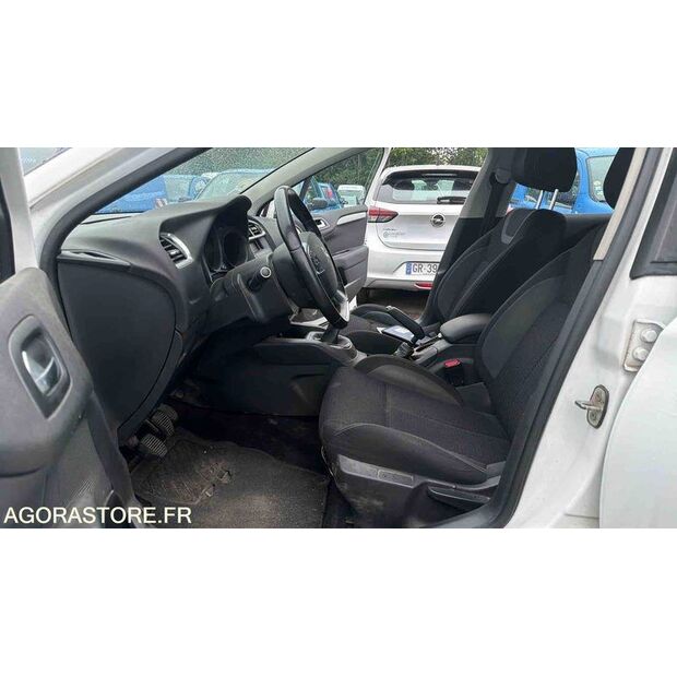 2016 Citroen C4-47593520