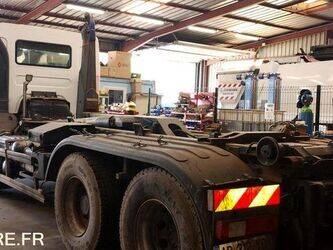 2009-renault-premium-1459061-47593645