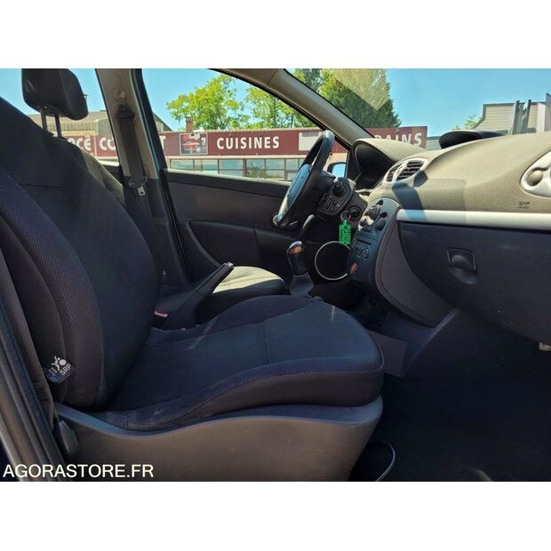 2007 رينو Clio-47593766