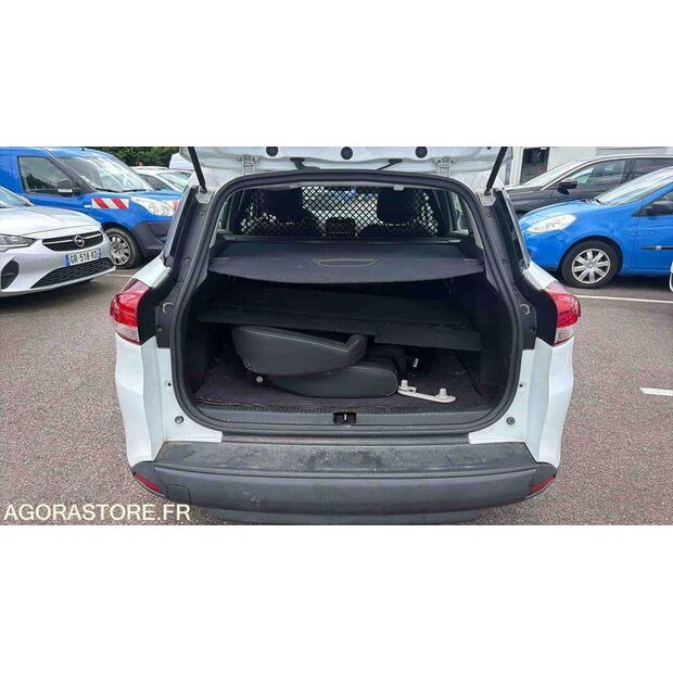 2013 رينو Clio-47593882