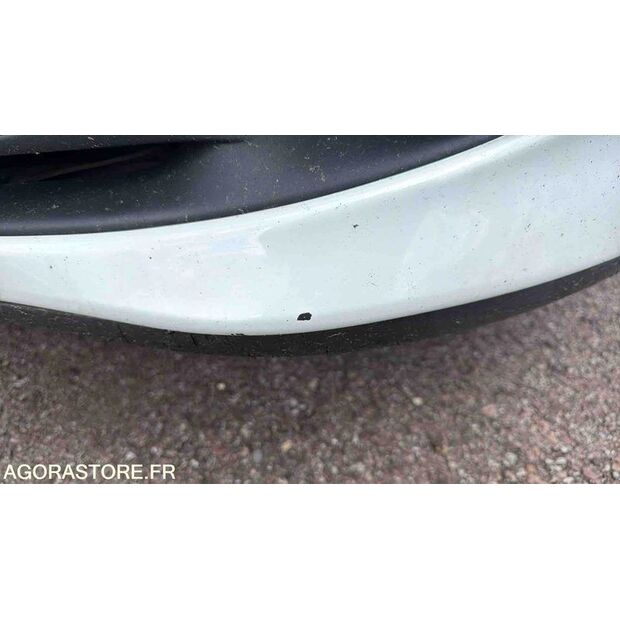2013 رينو Clio-47593892