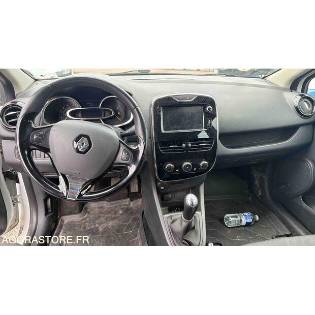 2013 رينو Clio-47593895