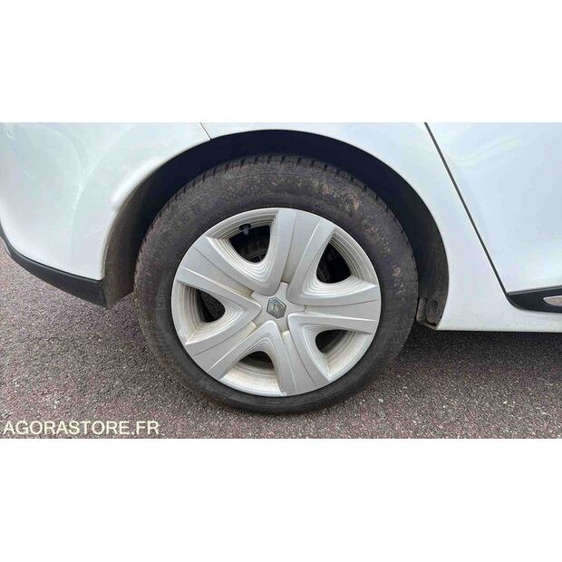 2013 رينو Clio-47593901