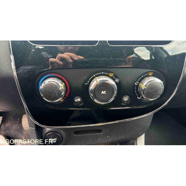 2013 رينو Clio-47593903