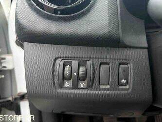 2013-renault-clio-1459068-47593906