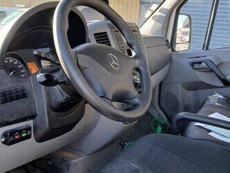 2015-mercedes-benz-sprinter-1459069-47593928