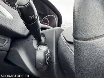 2013-peugeot-2008-1459083-47594447