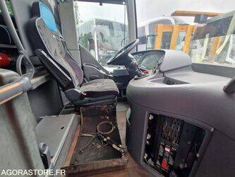 2014-mercedes-benz-tourismo-1459088-47594609