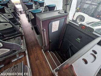 2014-mercedes-benz-tourismo-1459088-47594621