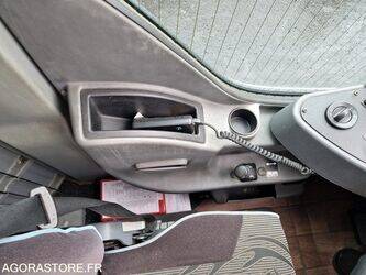 2014-mercedes-benz-tourismo-1459088-47594631