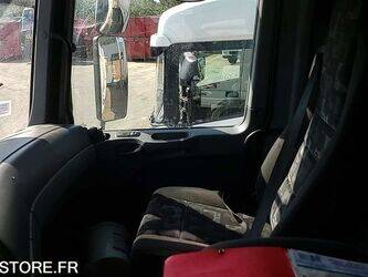 2009-mercedes-benz-2532-1459092-47594789