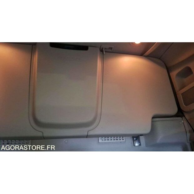 2017 Iveco 440S42-47595174