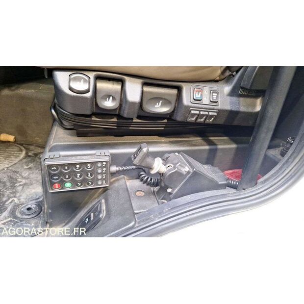 2017 Iveco 440S42-47595175