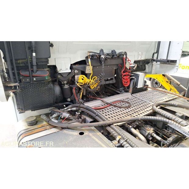 2017 Iveco 440S42-47595183