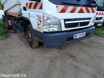 2011-mitsubishi-canter-1459107-47595260