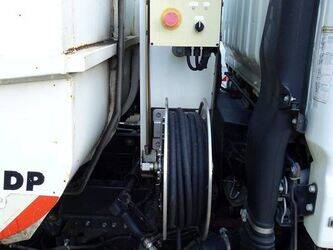 2011-mitsubishi-canter-1459107-47595265