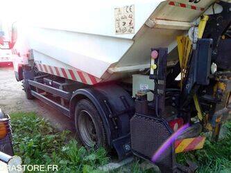 2011-mitsubishi-canter-1459107-47595273