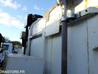 2011-mitsubishi-canter-1459107-47595282