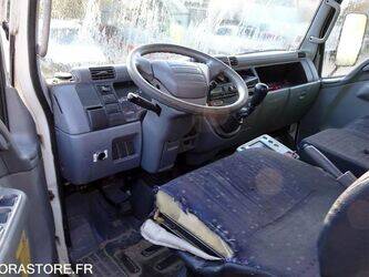 2011-mitsubishi-canter-1459107-47595283