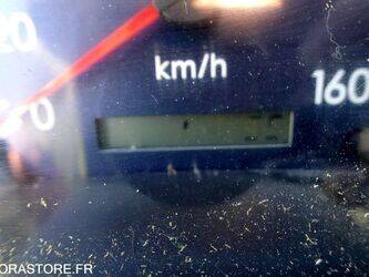 2011-mitsubishi-canter-1459107-47595305