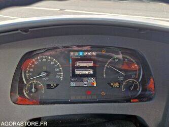 2014-mercedes-benz-travego-1459117-47595743
