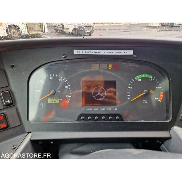 2015 Mercedes-Benz Tourismo-47595864