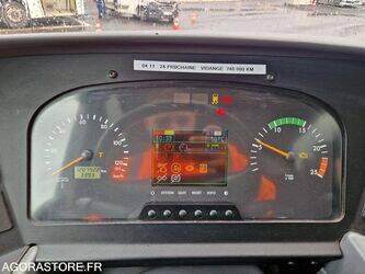 2015-mercedes-benz-tourismo-1459119-47595867