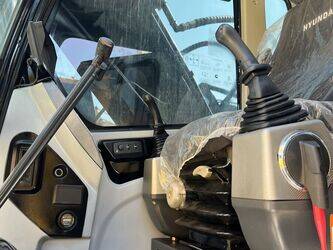 2025-hyundai-220hd-1459133-47596846