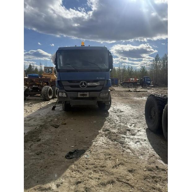 2011 Mercedes-Benz 3341-47598923