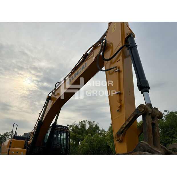 2023 هيونداي 520LC-9VS-47599606