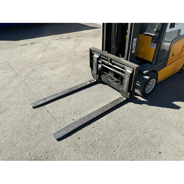 2002 جنجهينريتش EFG-VAC 16-47599953