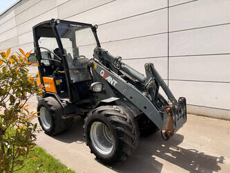 2012-giant-v452t-hd-47599978