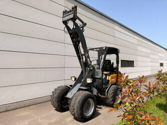 2012-giant-v452t-hd-47599979