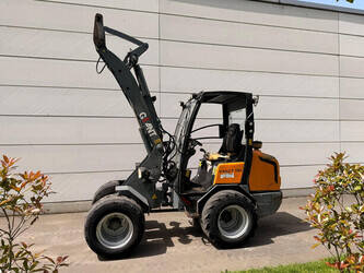 2012-giant-v452t-hd-47599981