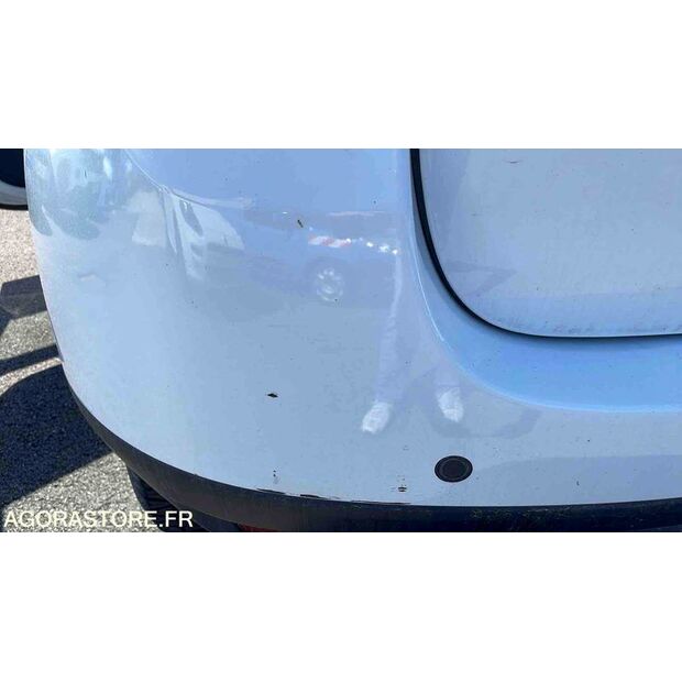 2017 Dacia DUSTER-47611857