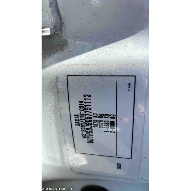 2017 Dacia DUSTER-47611858