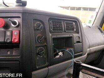 2003-renault-premium-1459528-47612189