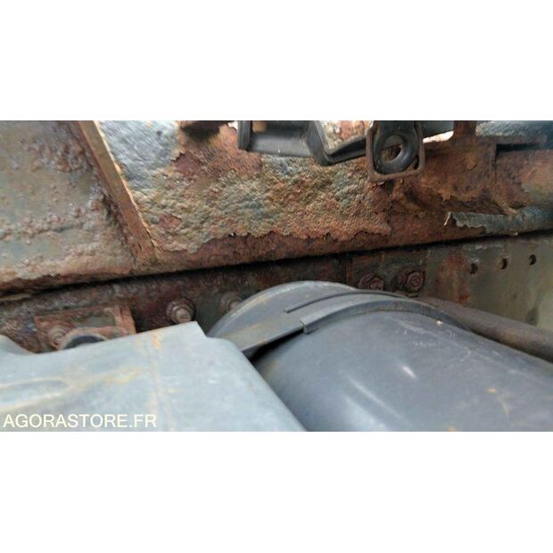 2002 Renault PREMIUM-47612304