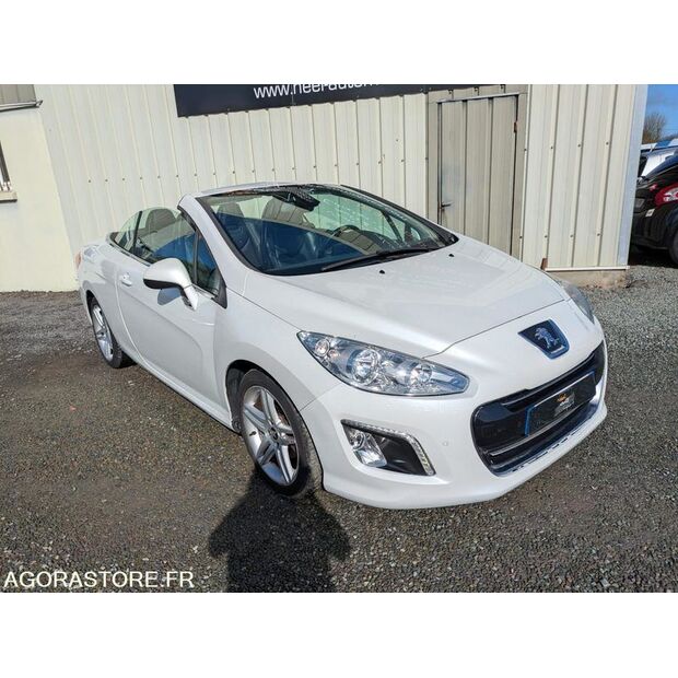 2012 Peugeot 308 CC-47612371