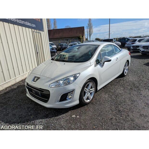 2012 Peugeot 308 CC-47612372