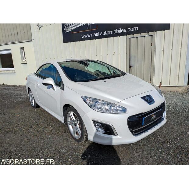 2012 Peugeot 308 CC-47612373