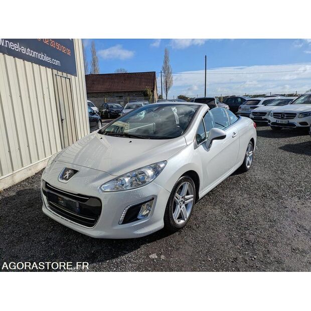 2012 Peugeot 308 CC-47612385
