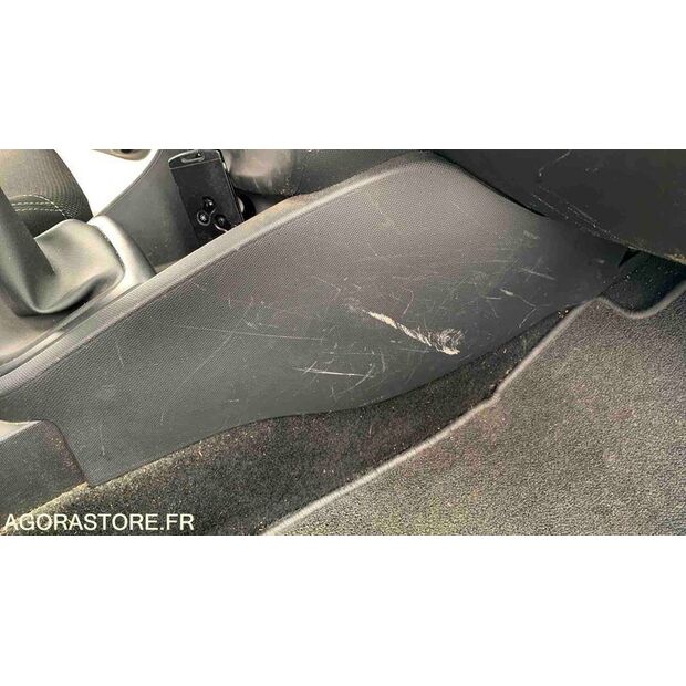 2014 رينو Clio-47612471