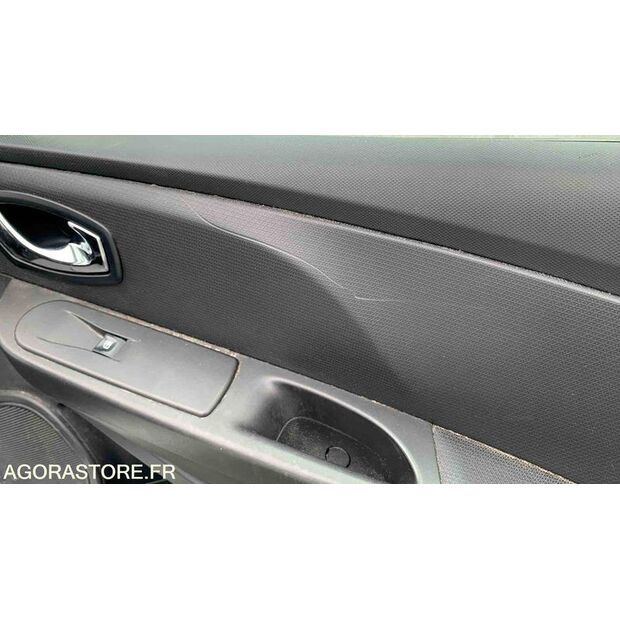 2014 رينو Clio-47612472