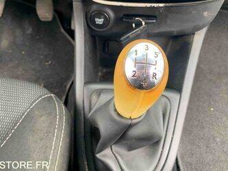2014-renault-clio-1459540-47612480