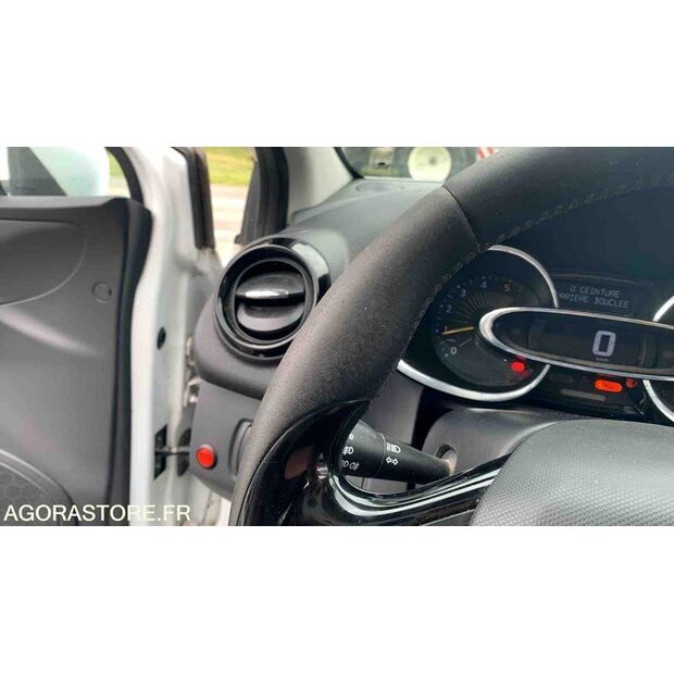 2014 رينو Clio-47612481