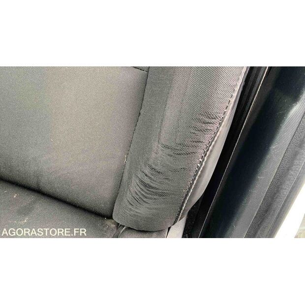 2014 رينو Clio-47612482